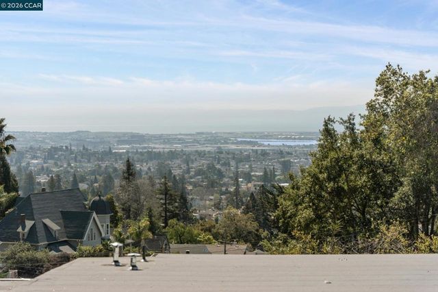 2090 Wrenn, Oakland, CA 94602