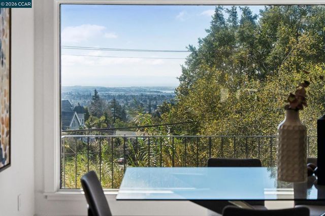 2090 Wrenn, Oakland, CA 94602