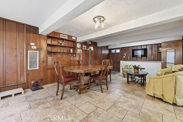 3944 wawona, Los Angeles, CA 90065