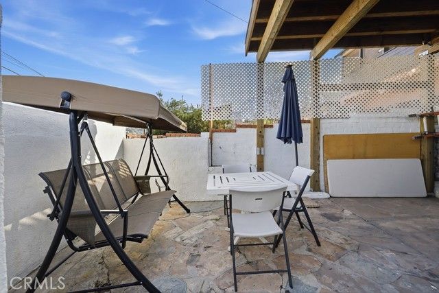 3944 wawona, Los Angeles, CA 90065