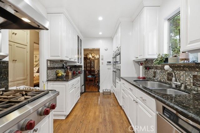 3944 wawona, Los Angeles, CA 90065