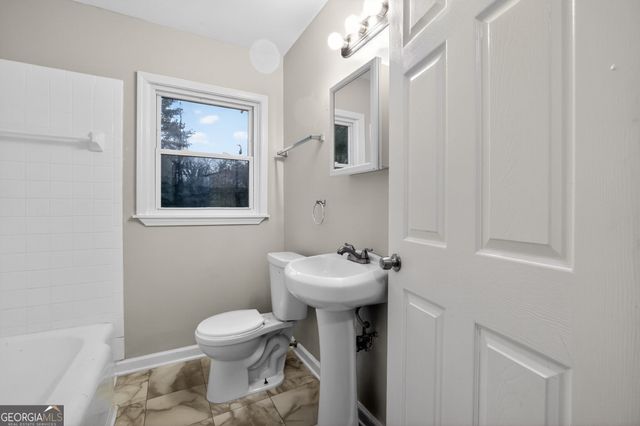 2751 Glenvalley Drive, Decatur, GA 30032