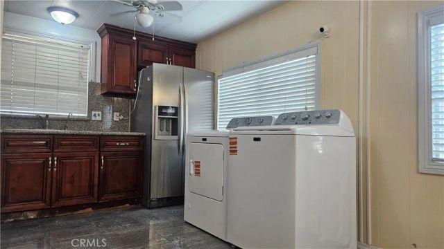 15141 Beach 43, Midway City, CA 92655