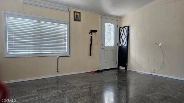 15141 Beach 43, Midway City, CA 92655