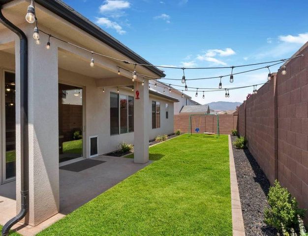 4589 S SOPHIA LN, Washington, UT 84780