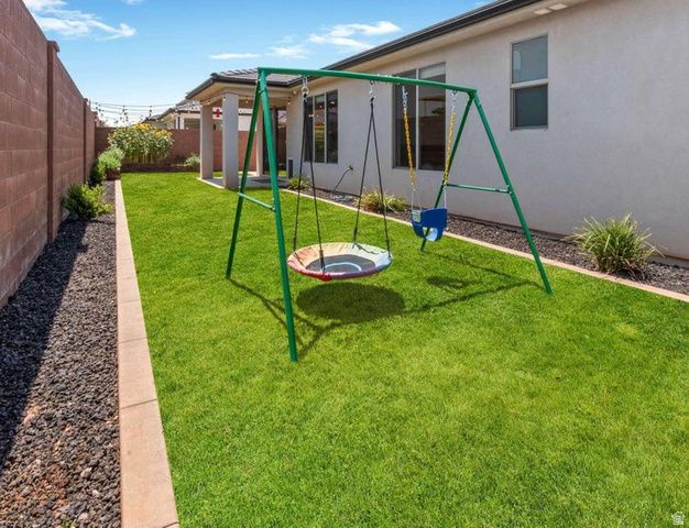 4589 S SOPHIA LN, Washington, UT 84780