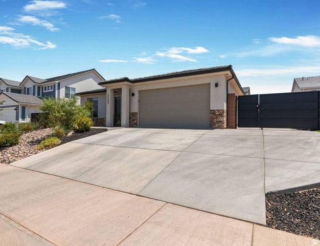 4589 S SOPHIA LN, Washington, UT 84780