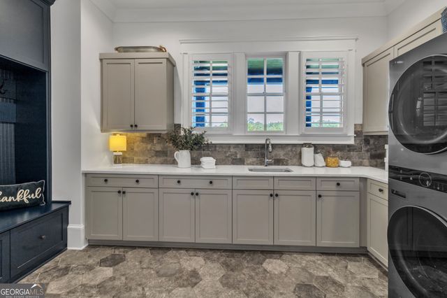 765 Foxhollow Run, Milton, GA 30004