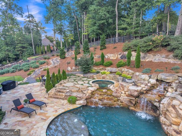 765 Foxhollow Run, Milton, GA 30004