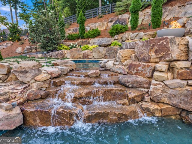 765 Foxhollow Run, Milton, GA 30004