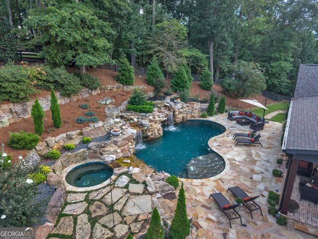 765 Foxhollow Run, Milton, GA 30004
