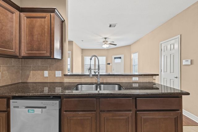 2906 Anita B, Houston, TX 77004