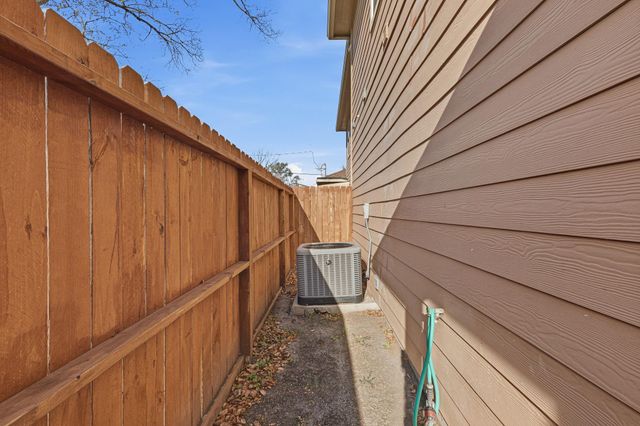 2906 Anita B, Houston, TX 77004