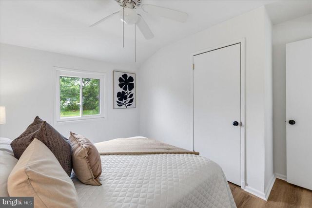 4527 ROUNDHILL RD, Alexandria, VA 22310