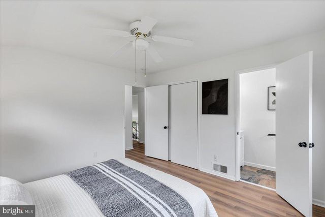 4527 ROUNDHILL RD, Alexandria, VA 22310