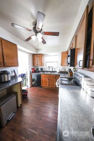 532 S Grand Drive, Moses Lake, WA 98837