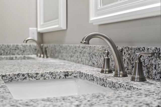 3480 Plantation Dr, Cookeville, TN 38506