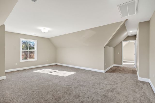 3480 Plantation Dr, Cookeville, TN 38506