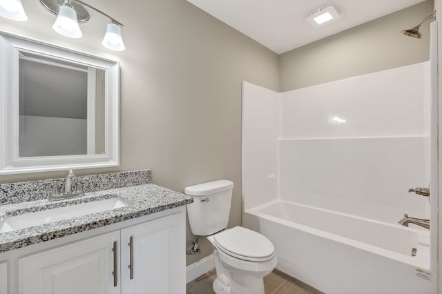 3480 Plantation Dr, Cookeville, TN 38506