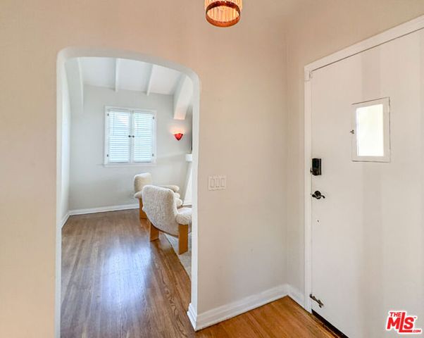 345 Westbourne Drive, Los Angeles, CA 90048