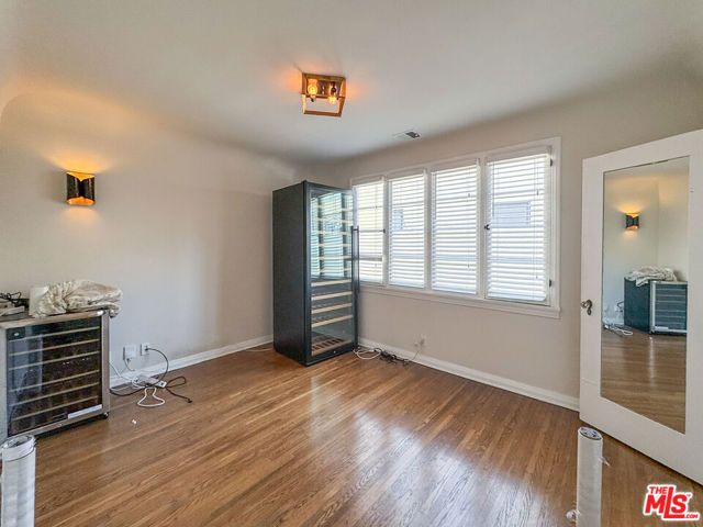345 Westbourne Drive, Los Angeles, CA 90048
