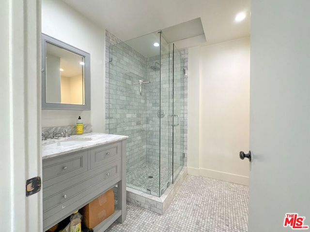 345 Westbourne Drive, Los Angeles, CA 90048