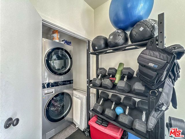 345 Westbourne Drive, Los Angeles, CA 90048