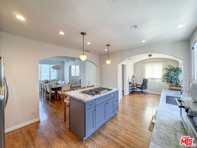 345 Westbourne Drive, Los Angeles, CA 90048