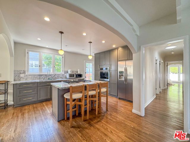 345 Westbourne Drive, Los Angeles, CA 90048