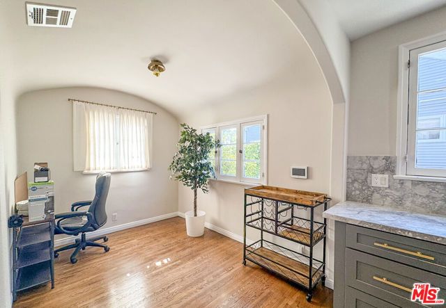 345 Westbourne Drive, Los Angeles, CA 90048