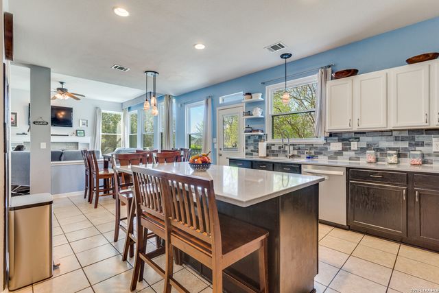 21125 Las Lomas, San Antonio, TX 78258