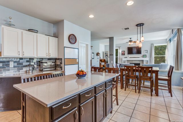 21125 Las Lomas, San Antonio, TX 78258