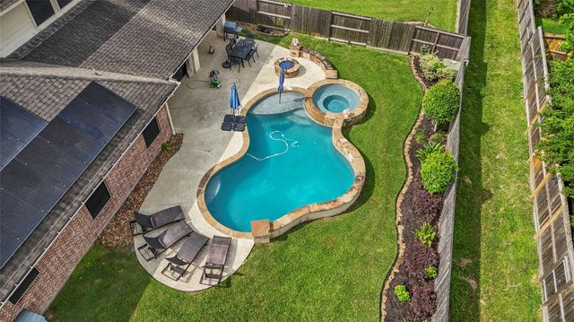 2306 Scarlatti Drive, Pearland, TX 77581