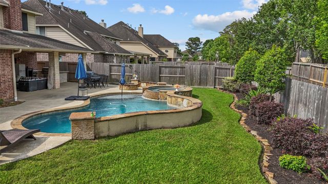 2306 Scarlatti Drive, Pearland, TX 77581