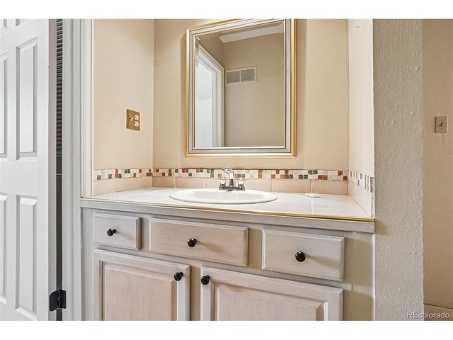 6472 E Mississippi Ave, Denver, CO 80224