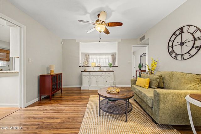 6619 E ELLIS Street, Mesa, AZ 85205