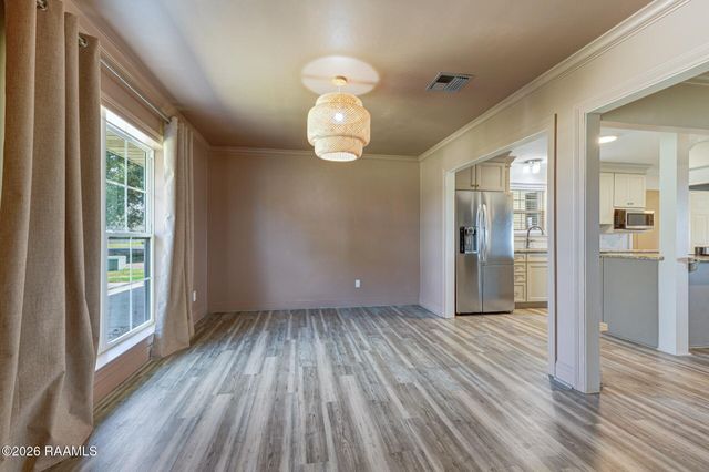 113 Weeks Drive, Youngsville, LA 70592