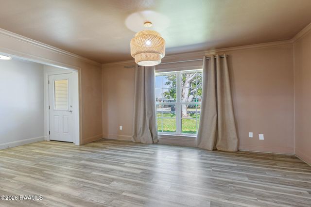 113 Weeks Drive, Youngsville, LA 70592