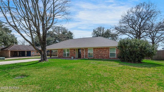 113 Weeks Drive, Youngsville, LA 70592