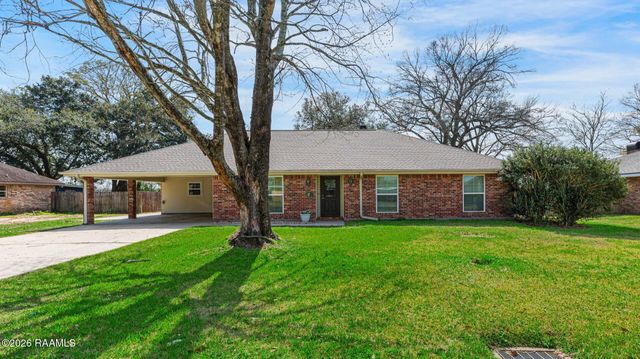 113 Weeks Drive, Youngsville, LA 70592