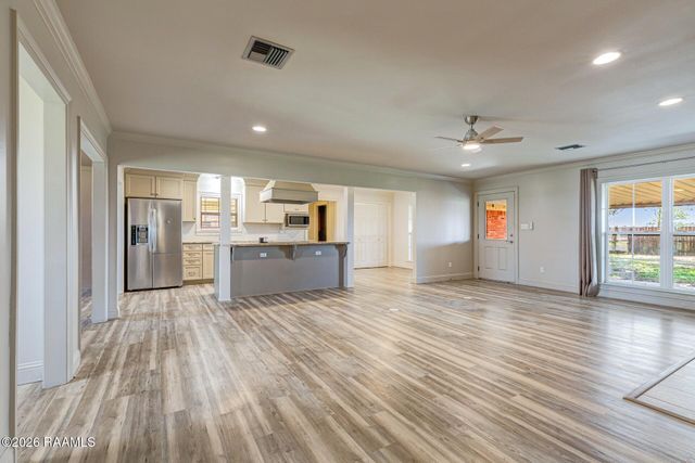 113 Weeks Drive, Youngsville, LA 70592