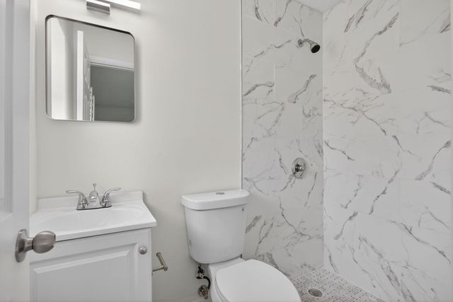 208 NE 14th Avenue, Pompano Beach, FL 33060