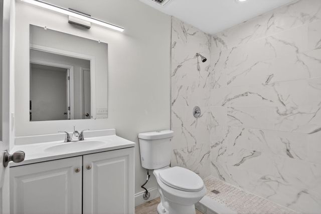 208 NE 14th Avenue, Pompano Beach, FL 33060