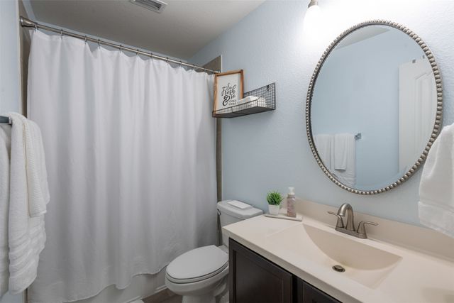 8901 Zubia Lane, Fort Worth, TX 76131