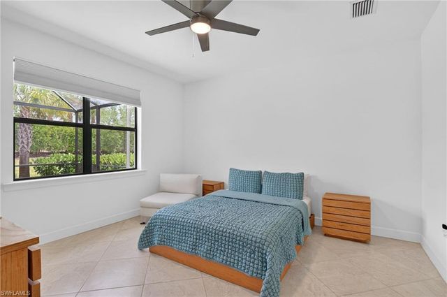 2174 Yellowfin CIR, Naples, FL 34114