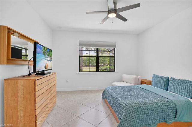 2174 Yellowfin CIR, Naples, FL 34114
