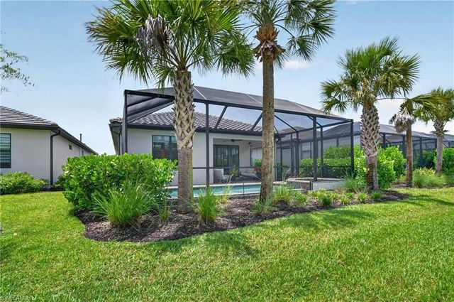 2174 Yellowfin CIR, Naples, FL 34114