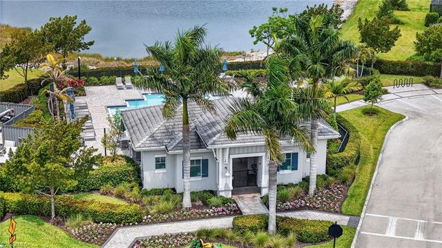 2174 Yellowfin CIR, Naples, FL 34114