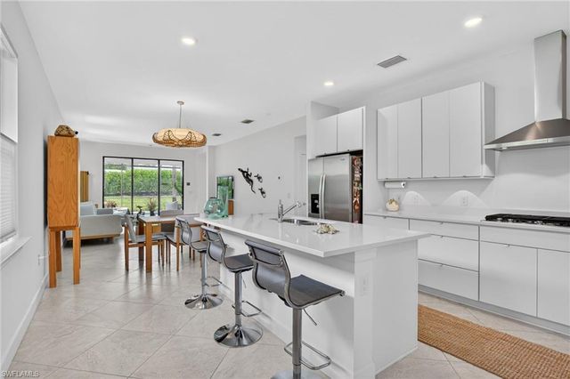 2174 Yellowfin CIR, Naples, FL 34114