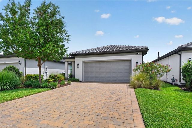 2174 Yellowfin CIR, Naples, FL 34114